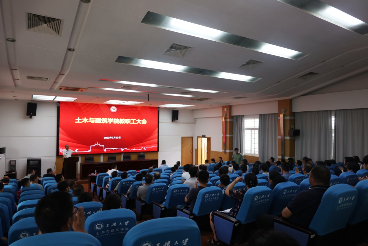 3C7A3318_副本.jpg